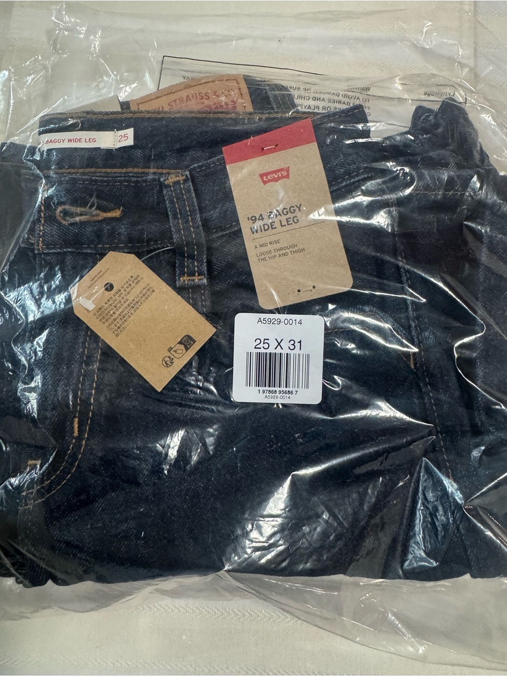 Levi's Navy Wide-Leg High-Rise Jeans - Picture 2 of 3